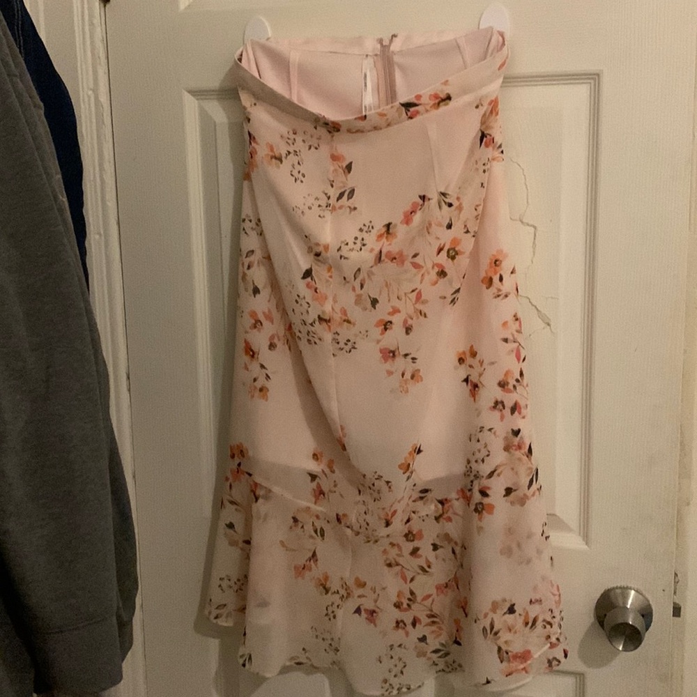 Calvin Klein skirt ruffled at the bottom
